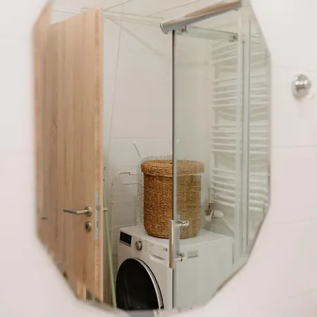 Edison 214 Apartman