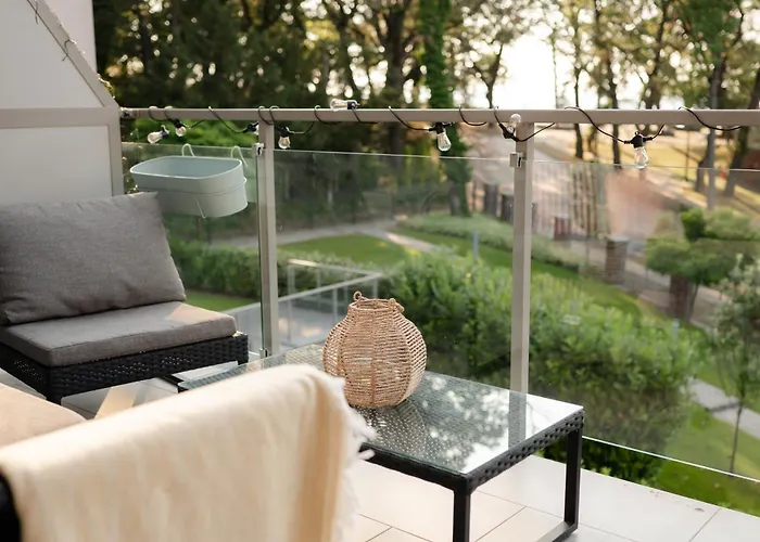 Apartment Edison 214 *